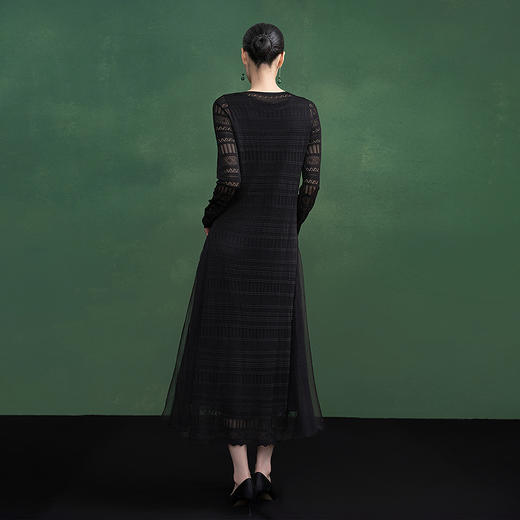 【林栖设计小店】（现货）拼真丝针织连衣裙套装2025春季新品镂空肌理两件套裙子女1951106 商品图2