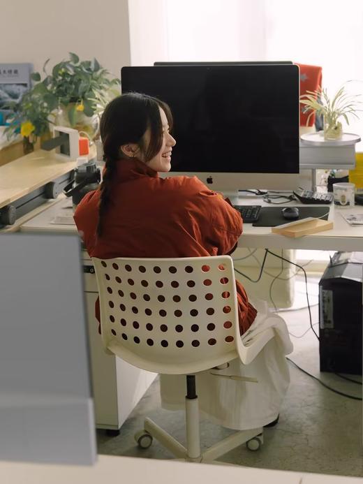 步履不停4D25008C/短款圣诞新年红色夹克棉服 商品图1