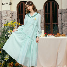 两三事 与春有约 2025春季新款小清新立体花朵蕾丝拼接翻领连衣裙