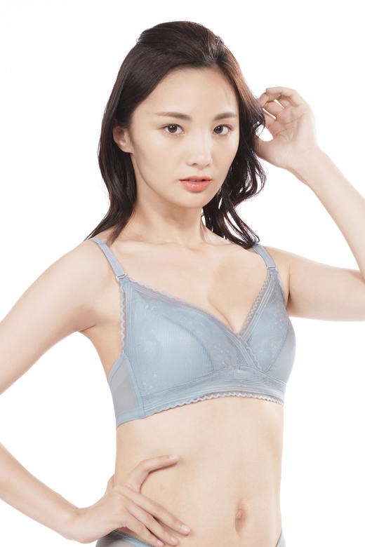 都市丽人内衣中厚蕾丝三排扣无钢圈三角杯文胸LB06H5 商品图0
