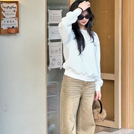 顺丰包邮35400洛诗琳高级白色减龄圆领R刺绣针织卫衣805 商品图3