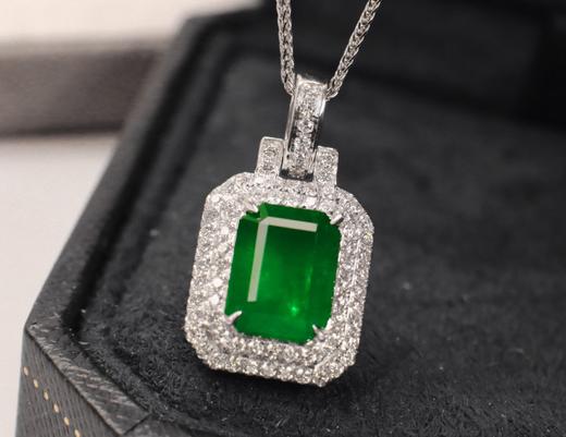 2.13ct刻面祖母绿吊坠 商品图3