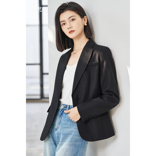 精纺羊毛西装 超正剪裁 质感复古酒红 抗皱挺括好打理 米思阳2026春季新款立体剪裁显瘦显白干练外套4442 商品图2