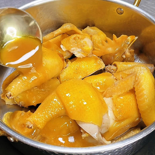 【嘉仙鸡-正宗湛江水晶鸡】整只鸡加热即食湛江特产鸡肉熟食下酒菜 收到货请把水晶鸡和酱汁-18℃以下储存 商品图1