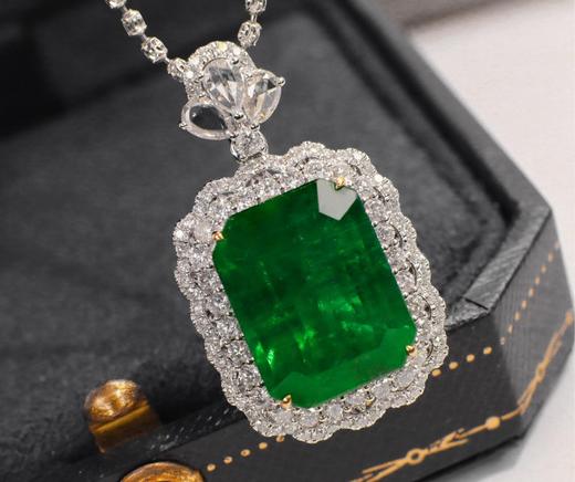 8.7ct刻面祖母绿吊坠 商品图0