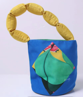 “膨胀”水桶包 周松限量艺术衍生品