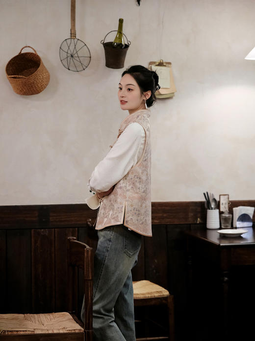 盛唐牡丹 |重缎宋锦扇子纹对襟马甲 商品图2