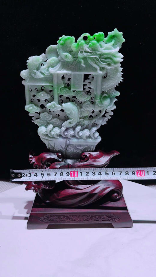 620803翡翠摆件【鱼跃龙门】 商品图1