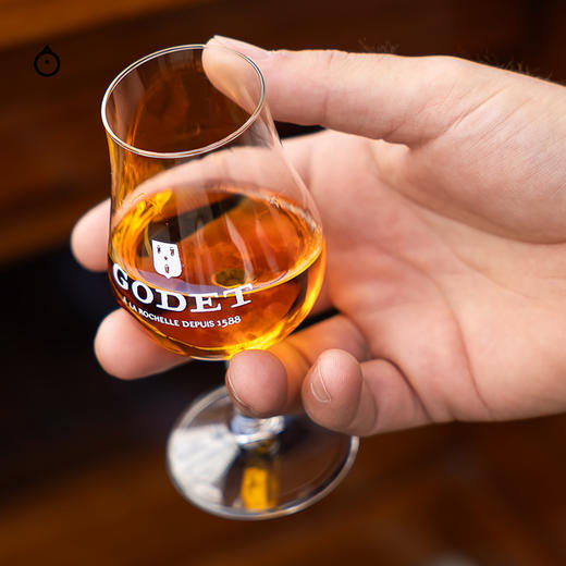 企鹅市集|法国高帝GODET 神灵干邑 大香槟区 70度干邑（限量版350ml礼盒装） 商品图2