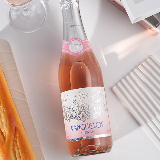 优选丨【白鹿堡 星空无醇起泡葡萄汁】爆汁莓果葡萄 味道甜丝丝 口感轻盈纯粹0酒精 商品图2