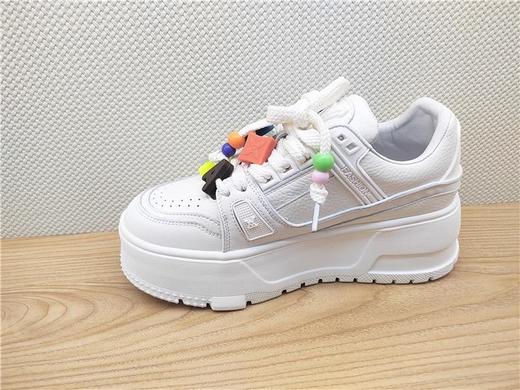 豪行春季新款23119968真皮时尚运动休闲中跟女鞋单鞋 商品图2