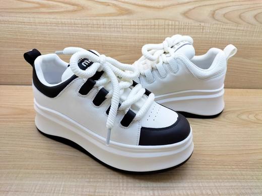 秋季新款豪行真皮休闲女鞋23317011舒适厚松糕底系带单鞋 商品图3