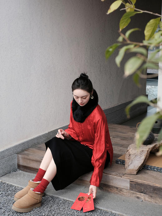 盛唐牡丹| 红色真丝梅花纹女上衣 商品图5