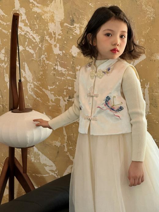 【现货！48小时内发】花蝶套装（两件套：毛衣连衣裙+马甲） 商品图3