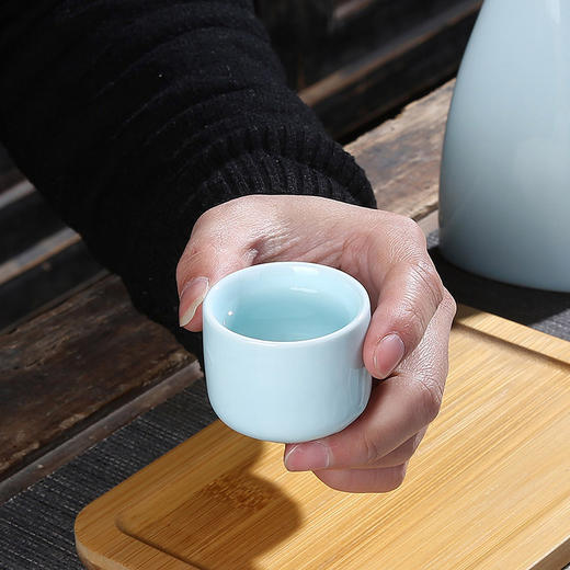 陶瓷酒壶青瓷盒简约随手礼酒具7头套装白酒杯分酒器酒器促销礼品 商品图3