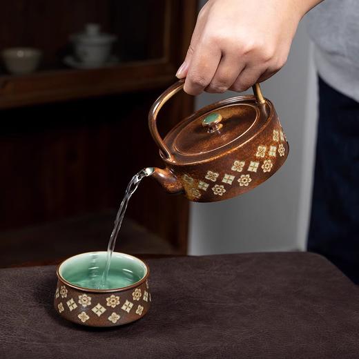 本土斋 提梁壶 青瓷草木灰宝相纹系列 全瓷高端提梁手工泡茶壶宝相提梁壶150ML 商品图0