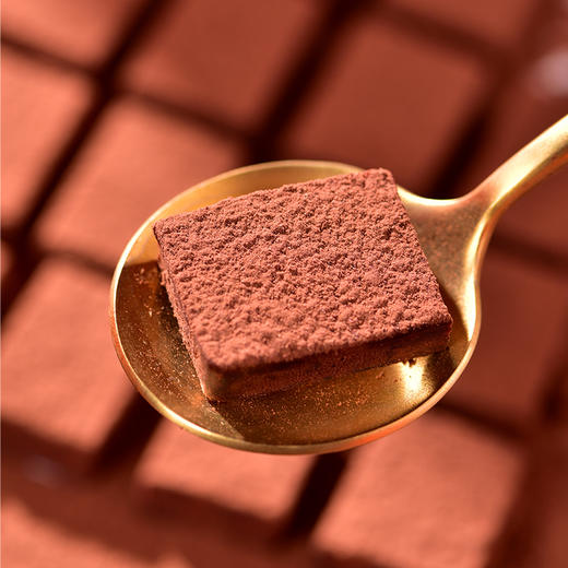 【北海白色恋人生巧巧克力】纯可可脂牛奶生巧巧克力礼盒装进口休闲食品年货零食礼物 商品图0