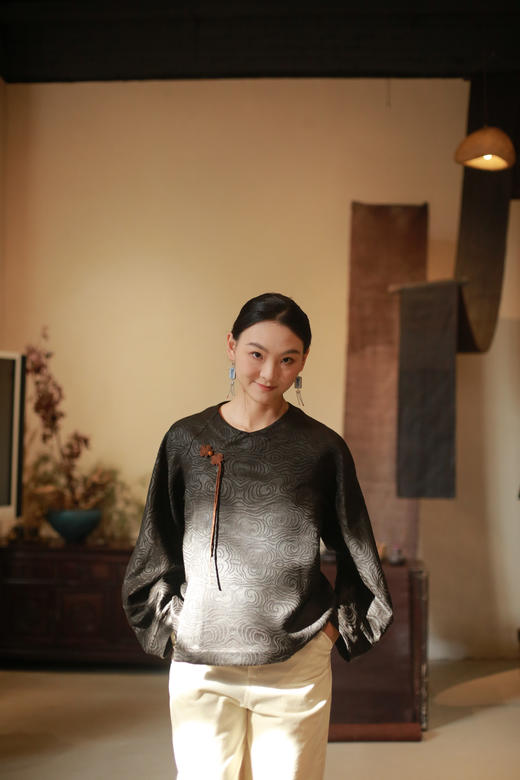 漫物记花苞袖蝴蝶盘扣上衣xys-w232 商品图2