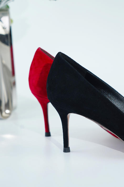 Westory2025年春季国风尖头中跟V口镂空浅口单鞋S25AH58531 商品图4