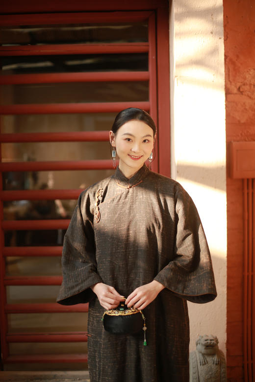 漫物记斜襟五盘扣圆领棉袍XYS-W242 商品图1