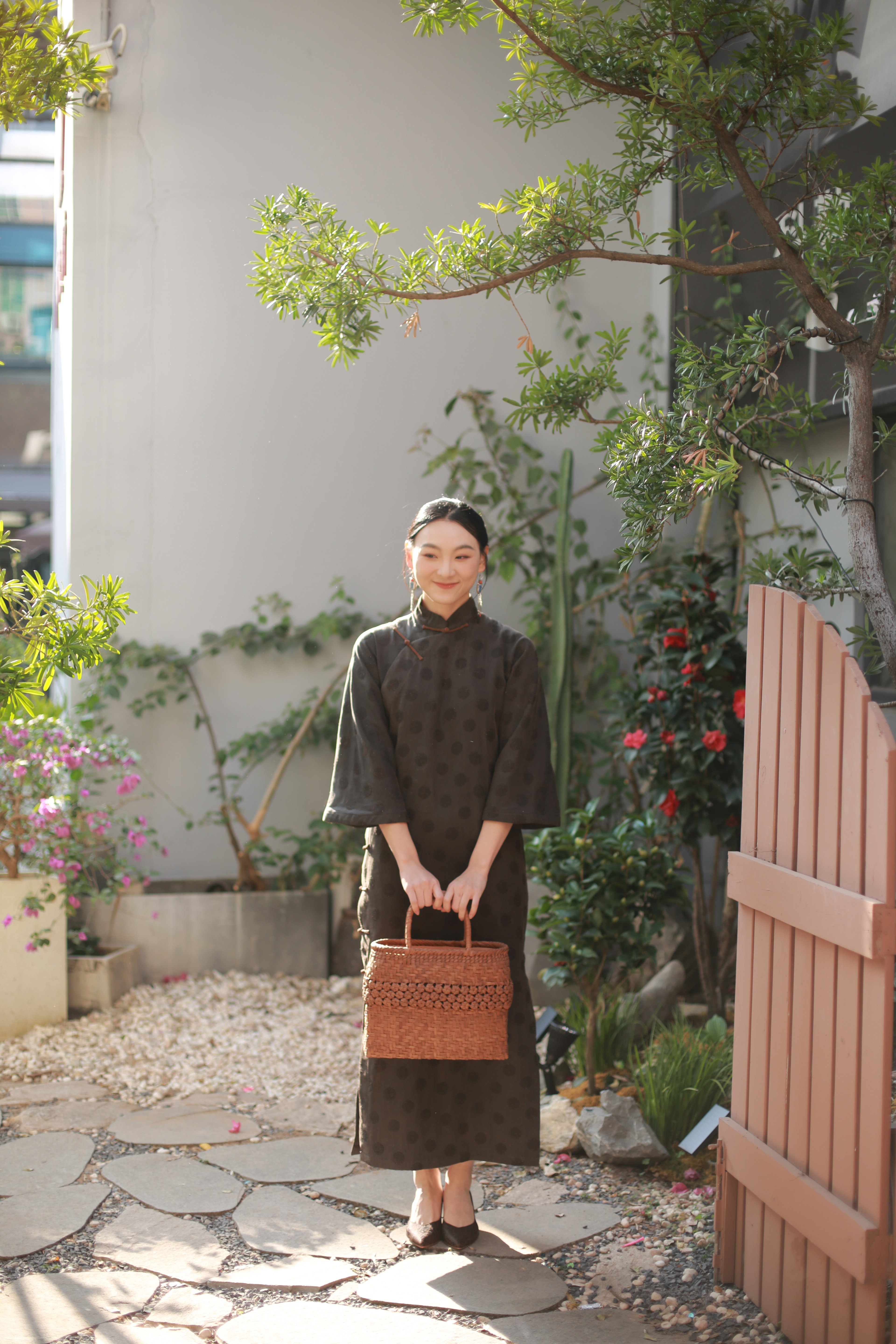 漫物记圆圈喇叭袖连肩旗袍XYS-W235