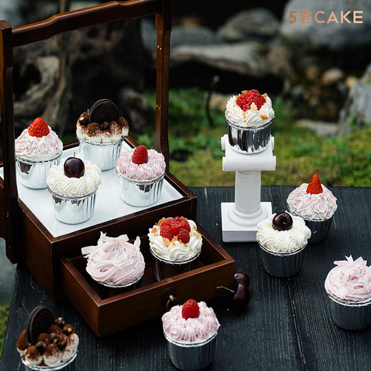 【雪顶甜心】莓果奥利奥纸杯蛋糕 12枚/套 商品图0