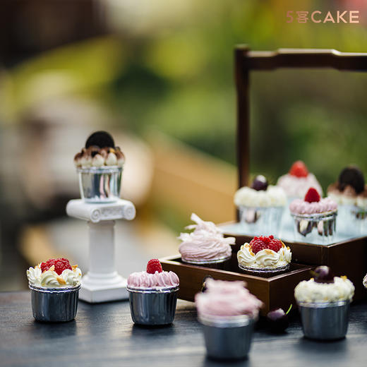 【雪顶甜心】莓果奥利奥纸杯蛋糕 12枚/套 商品图1