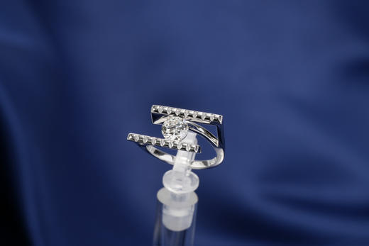 「桥」钻石白金戒指 商品图1