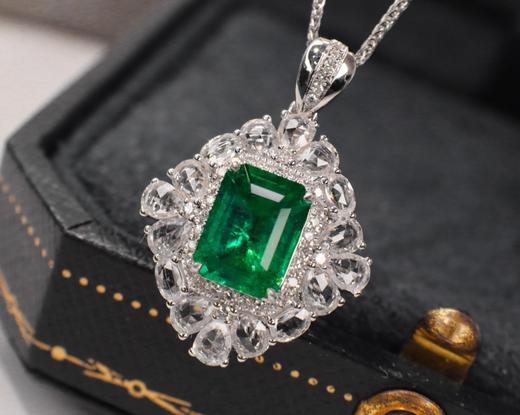 1.5ct刻面祖母绿吊坠 商品图3