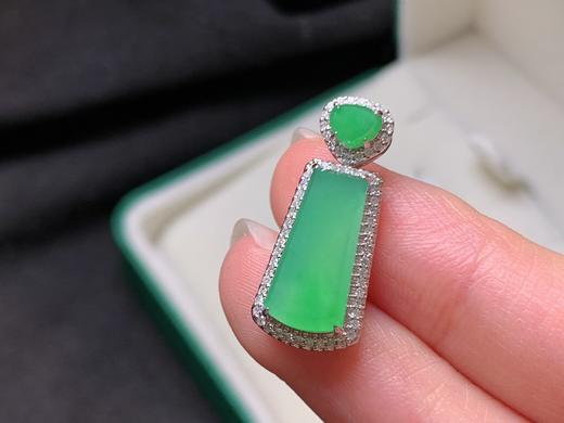 无事牌翡翠吊坠 商品图1