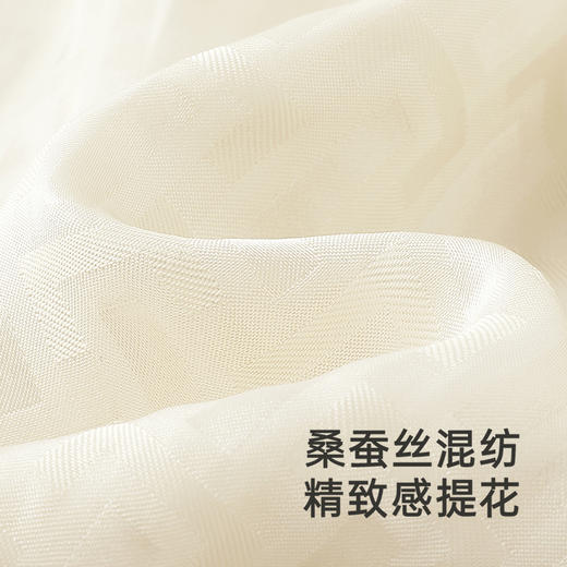 【高定系列】英氏儿童灯笼裤夏季女童休闲裤蚕丝短裤透气2025新款 商品图1