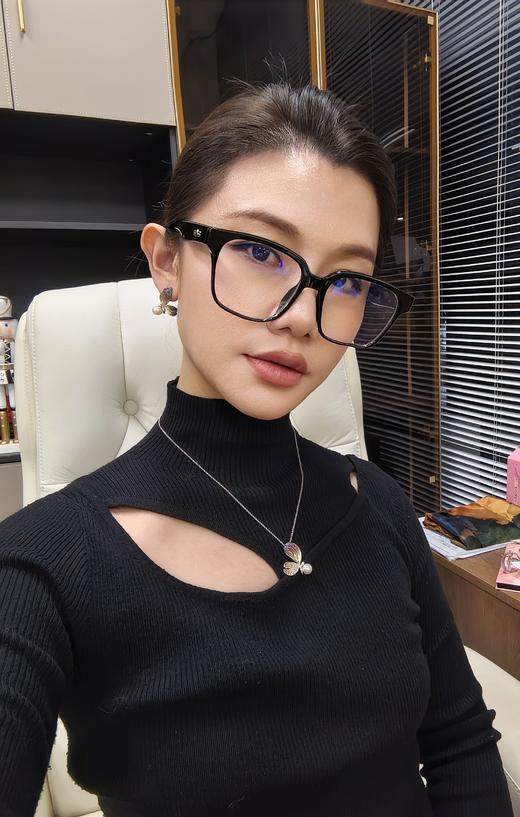 阮仕翩翩系列 S925银淡水珍珠链牌 7.5-8mm NS24035PPD 商品图5