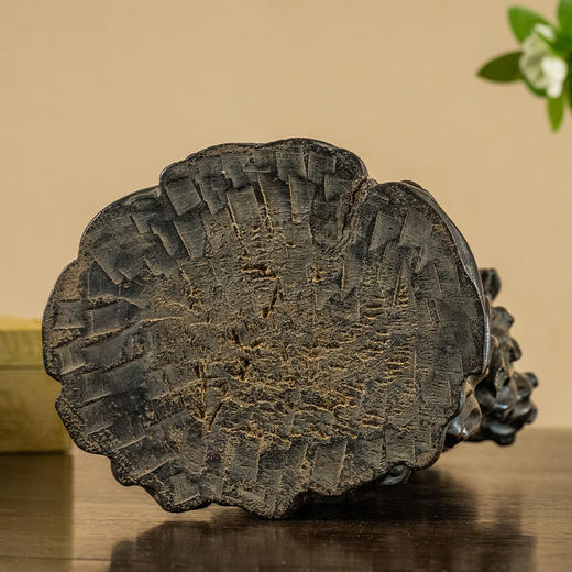 清 沉香木雕自在观音像 商品图3