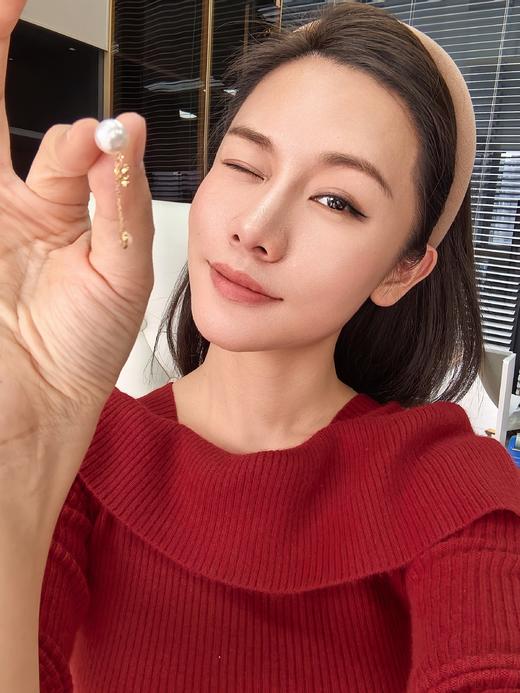 阮仕月桂系列  G18K金日本akoya珍珠耳饰 7.5-8mm   EY03143YGA 商品图5