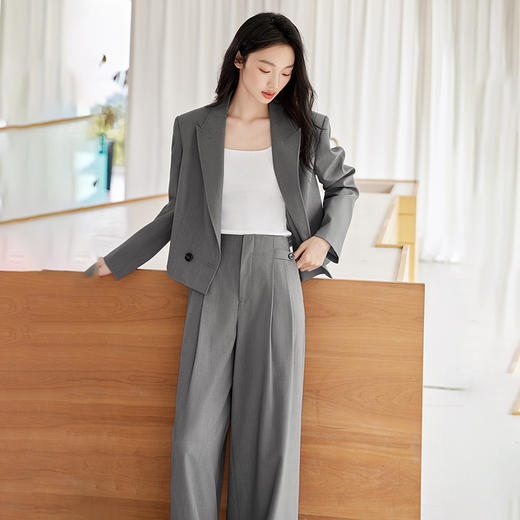 IC简约高级感气质短款西服新款通勤上衣百搭休闲西装外套女 商品图2
