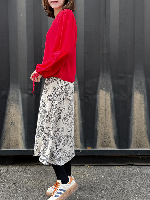 TYNVIE 开衩袖V领真丝衬衫-红色 商品图10