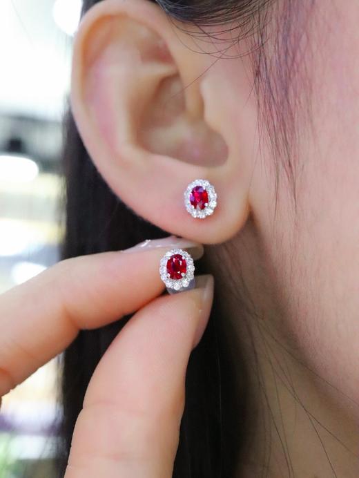 0.6ct刻面红宝石耳钉 商品图3