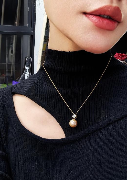 阮仕花想容系列  G18K金南洋金珍珠链牌  11-11.5mm   NY090852HXRF 商品图7