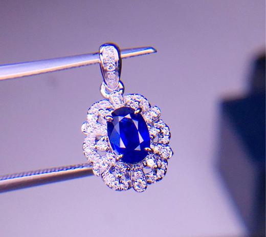 0.9ct刻面蓝宝石吊坠 商品图1