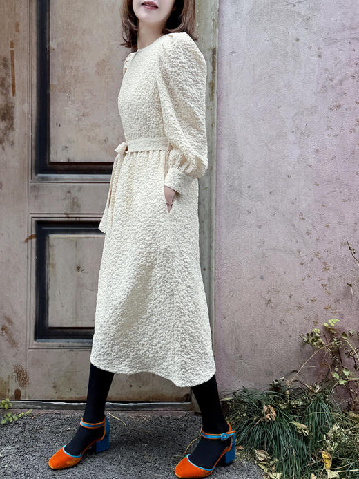 TYNVIE 提花泡泡袖中长连衣裙 - 白色 商品图3