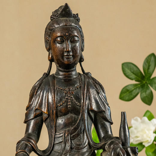 清 沉香木雕自在观音像 商品图1