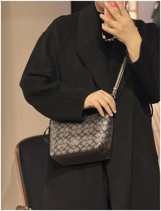 好用实用款！Coa纯元FIONA休闲手提斜挎单肩包 商品图7