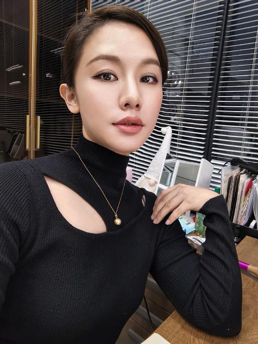 阮仕花想容系列  G18K金南洋金珍珠链牌  11-11.5mm   NY090852HXRF 商品图4