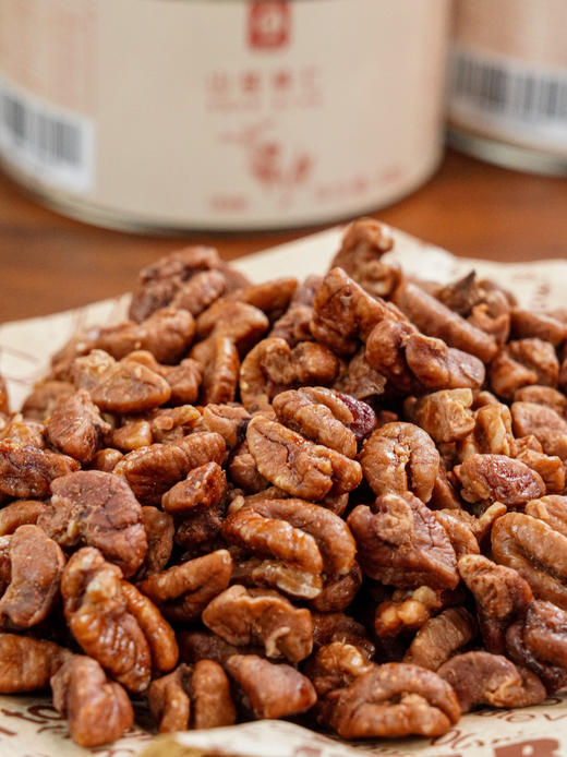 【山核桃仁大罐】精选优质大颗果仁，剔除坏果，低糖少盐，口感酥脆，195g/罐（净重） 商品图6