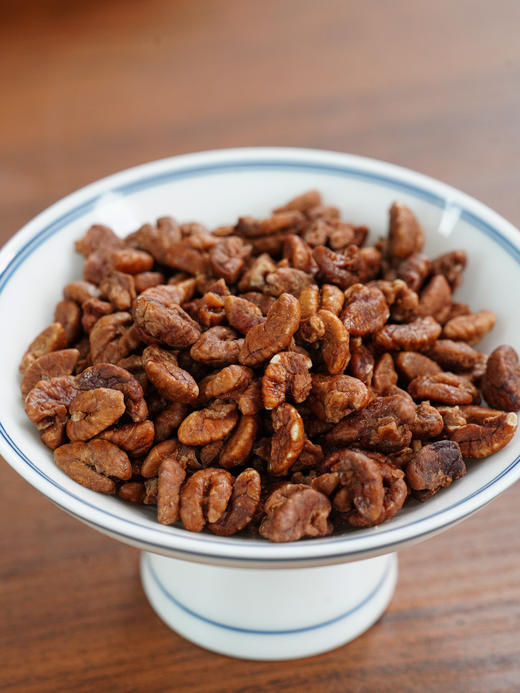 【山核桃仁大罐】精选优质大颗果仁，剔除坏果，低糖少盐，口感酥脆，195g/罐（净重） 商品图5