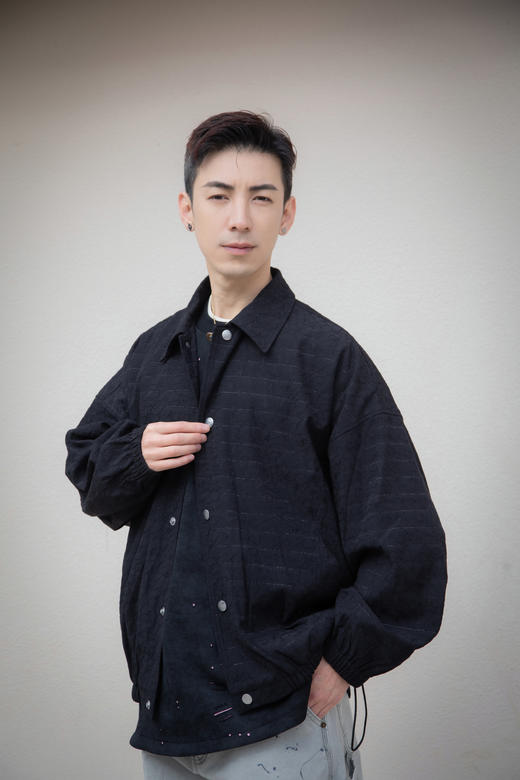 W512572095横纹提花夹克 商品图3