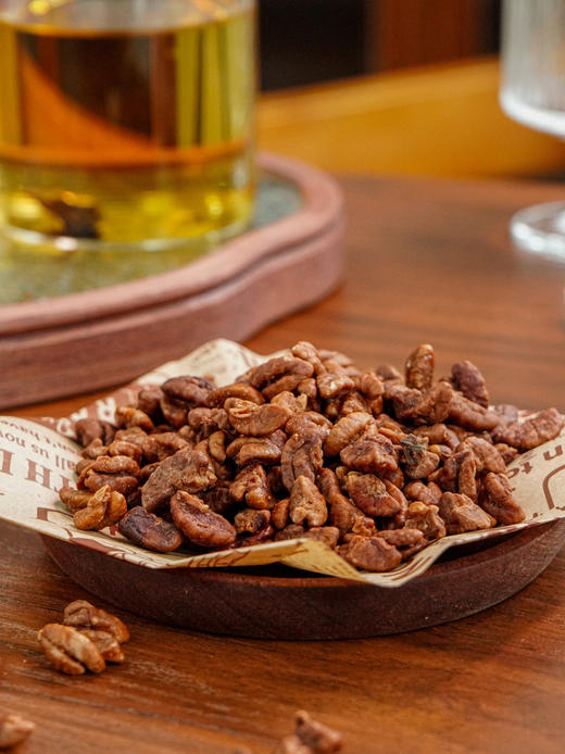 【山核桃仁大罐】精选优质大颗果仁，剔除坏果，低糖少盐，口感酥脆，195g/罐（净重） 商品图8