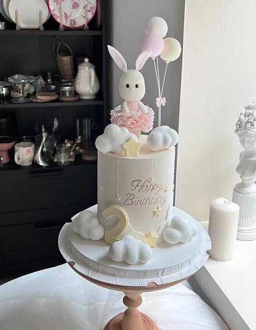 童趣小兔子气球蛋糕 商品图0