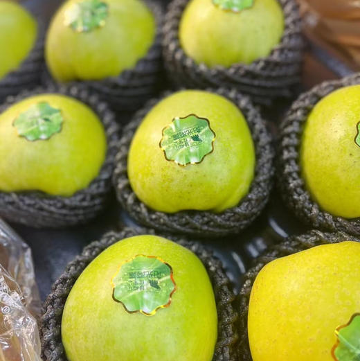 【正宗王林苹果】新疆王林苹果长着“雀斑”，又带着一抹水蜜桃粉色！天山雪水灌溉！松脆多汁，甜嫩爽口，无与伦比💯最迷人的地方，苹果自带芳香！ 商品图4