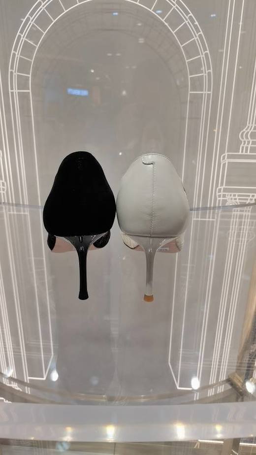 【云粉节】【7折】BF楼诺贝达25年春时尚单鞋RS254313吊牌价2880 商品图3